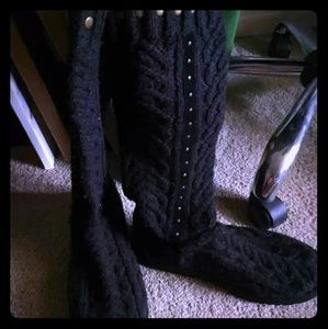 Black Uggs